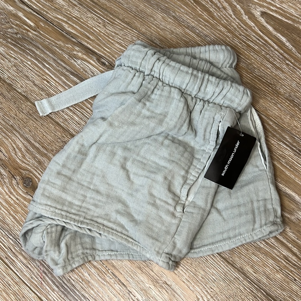 South Moon under Abbeline gray shorts - Picture 3 of 4